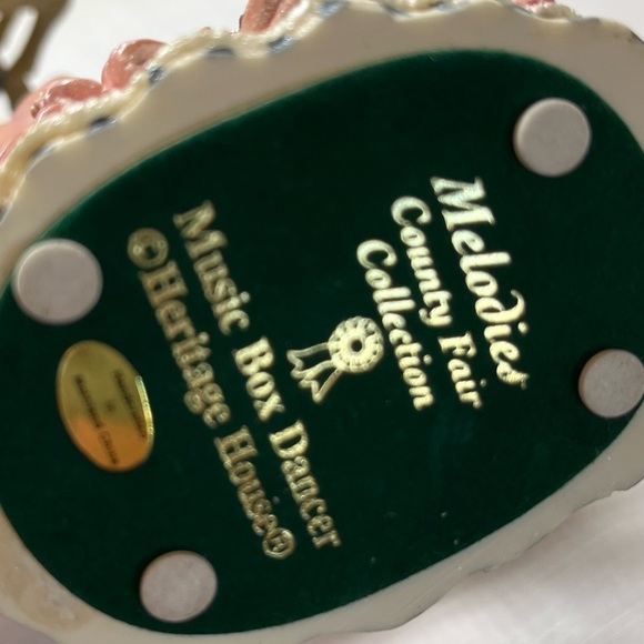 Heritage House Carousel Horse Figurines. Collectible. - Picture 7 of 8